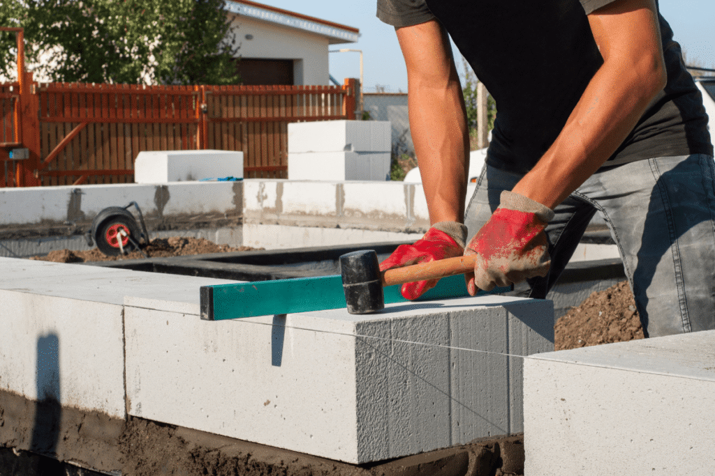 Choisir entre béton, ciment ou chaux : quel matériau pour quel usage en maçonnerie